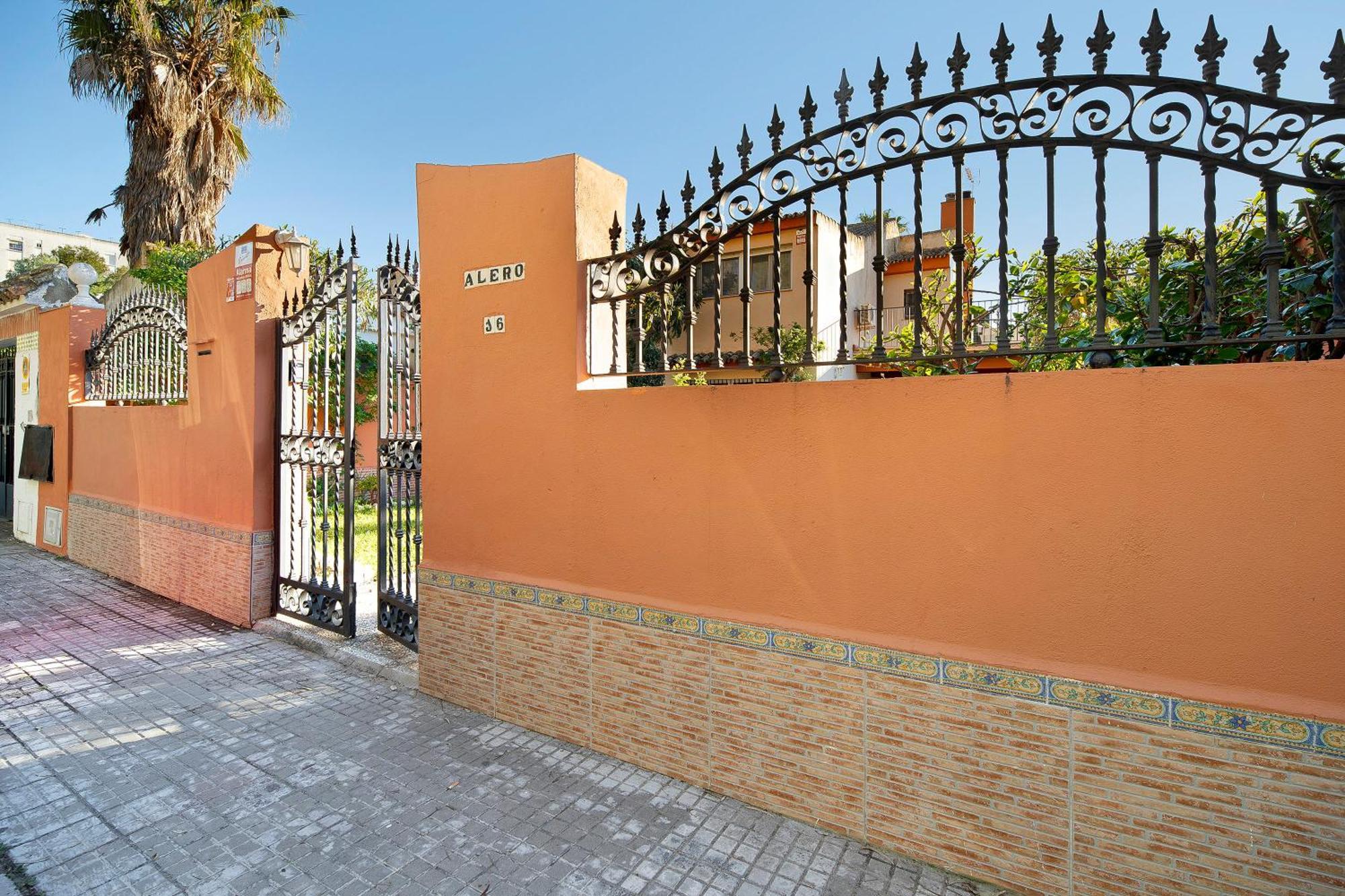 Valdelagrana Villa